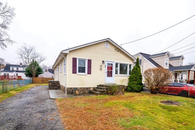 45 Voight Avenue, Bridgeport, CT 06606