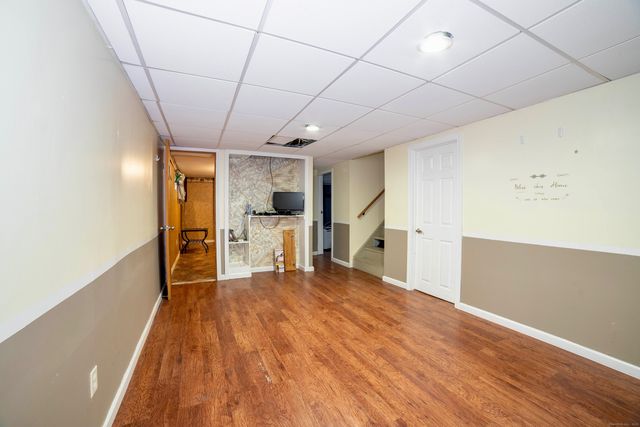 45 Voight Avenue, Bridgeport, CT 06606