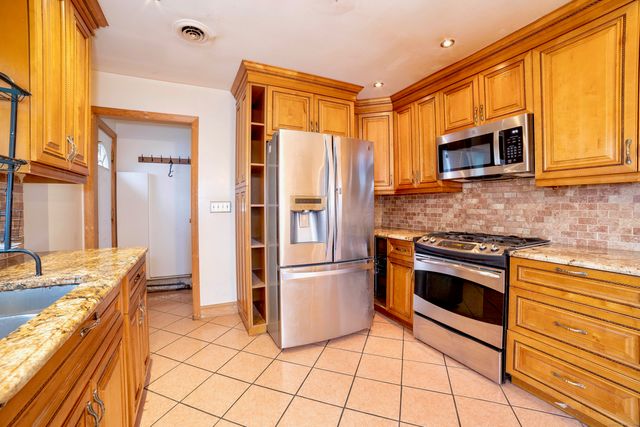 45 Voight Avenue, Bridgeport, CT 06606