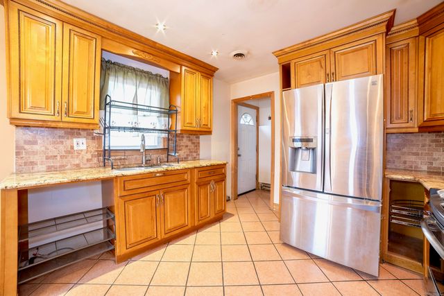 45 Voight Avenue, Bridgeport, CT 06606