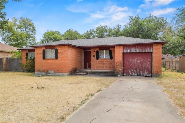 820 Colgate Drive, Lancaster, TX 75134