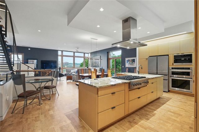 14 WINDOM HILL PLACE, Mt Washington, PA 15203