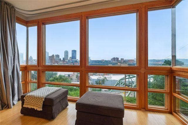 14 WINDOM HILL PLACE, Mt Washington, PA 15203