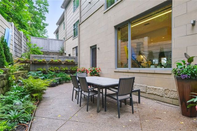 14 WINDOM HILL PLACE, Mt Washington, PA 15203