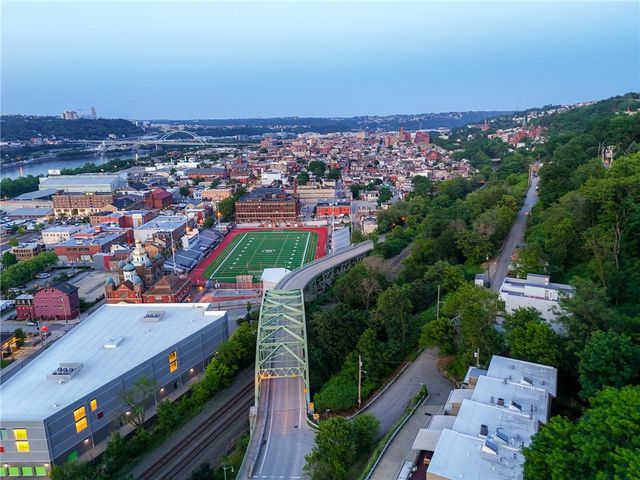 14 WINDOM HILL PLACE, Mt Washington, PA 15203