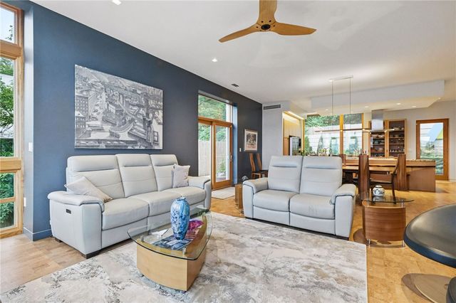 14 WINDOM HILL PLACE, Mt Washington, PA 15203