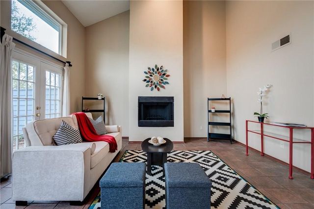 647 Cimarron Trail 647, Irving, TX 75063