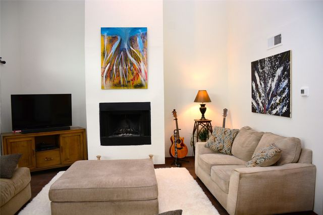 647 Cimarron Trail 647, Irving, TX 75063