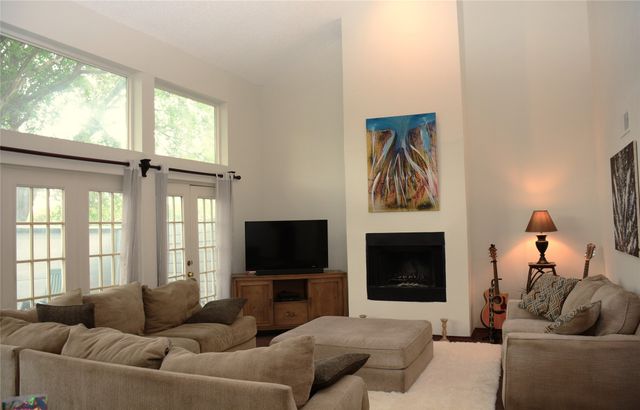 647 Cimarron Trail 647, Irving, TX 75063