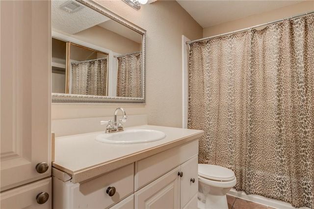 647 Cimarron Trail 647, Irving, TX 75063