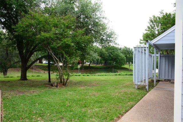 647 Cimarron Trail 647, Irving, TX 75063