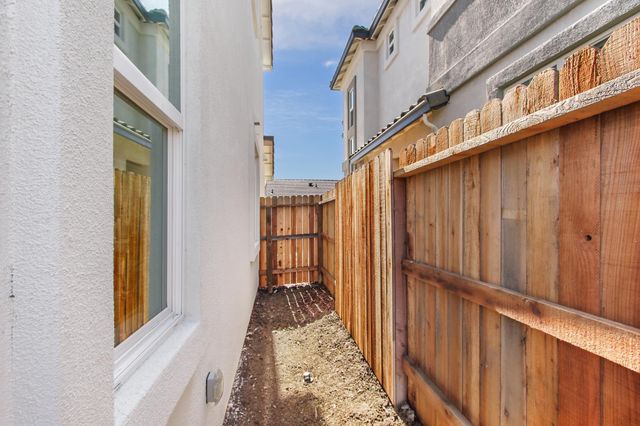 441 Caravaggio Cir, Sacramento, CA 95835