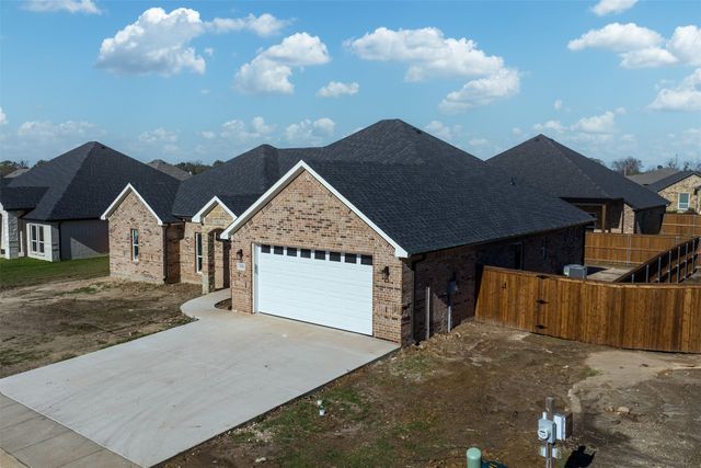 506 Limestone Circle, Mabank, TX 75147