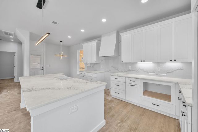 150 Boxwood Lane, Easley, SC 29640