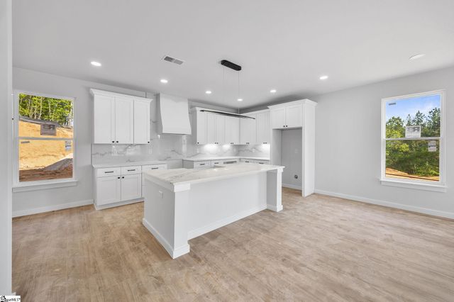 150 Boxwood Lane, Easley, SC 29640
