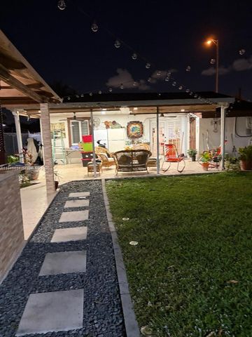 815 E 32nd St, Hialeah, FL 33013