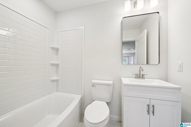 1528 RAINBOW LANE, Warrior, AL 35180