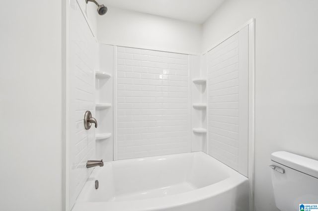 1528 RAINBOW LANE, Warrior, AL 35180