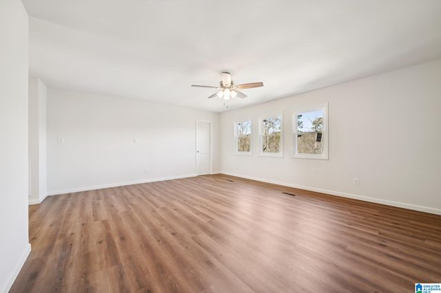 1528 RAINBOW LANE, Warrior, AL 35180