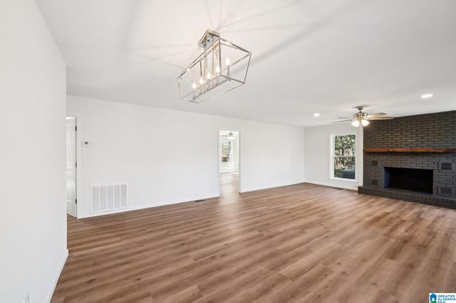 1528 RAINBOW LANE, Warrior, AL 35180