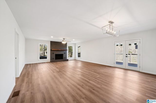 1528 RAINBOW LANE, Warrior, AL 35180