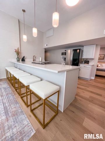 107 W ANN Street, Roanoke, IL 61561