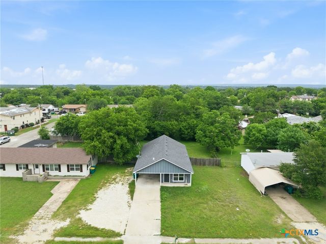 1309 W Main Street, Gatesville, TX 76528