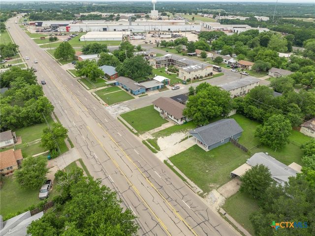 1309 W Main Street, Gatesville, TX 76528