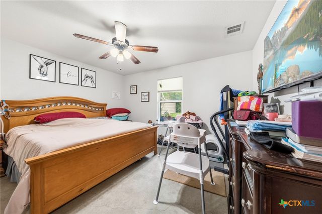 1309 W Main Street, Gatesville, TX 76528