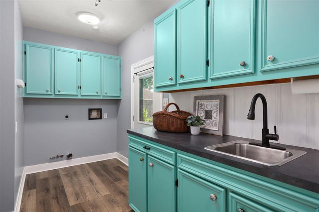 1133 Helen Drive, Deer Park, TX 77536
