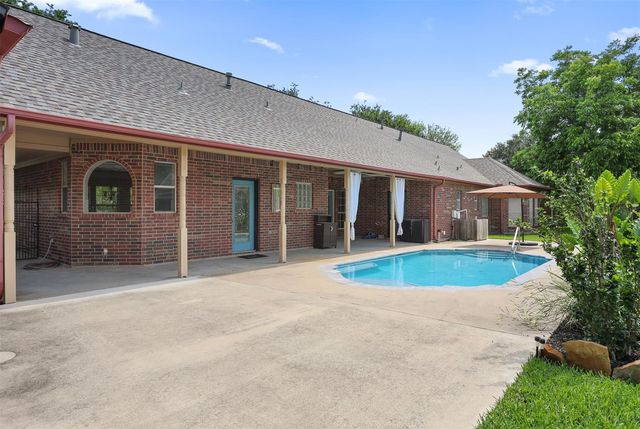 1133 Helen Drive, Deer Park, TX 77536