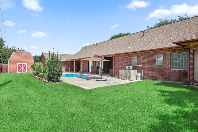 1133 Helen Drive, Deer Park, TX 77536