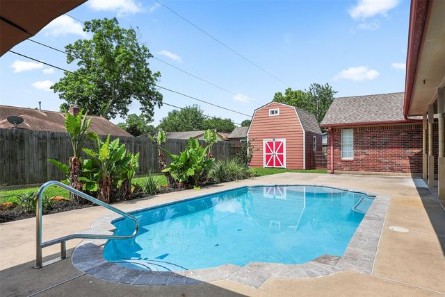 1133 Helen Drive, Deer Park, TX 77536