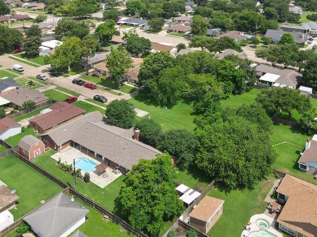 1133 Helen Drive, Deer Park, TX 77536