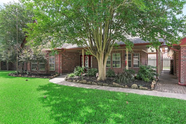 1133 Helen Drive, Deer Park, TX 77536
