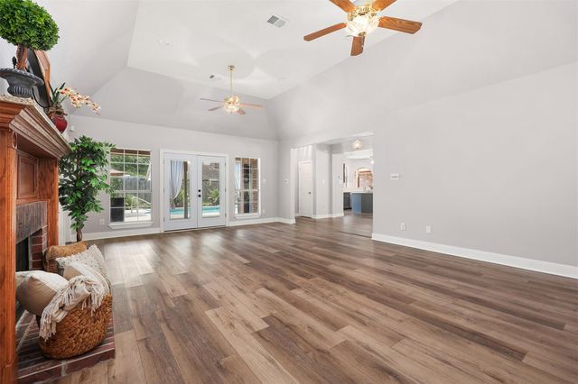 1133 Helen Drive, Deer Park, TX 77536