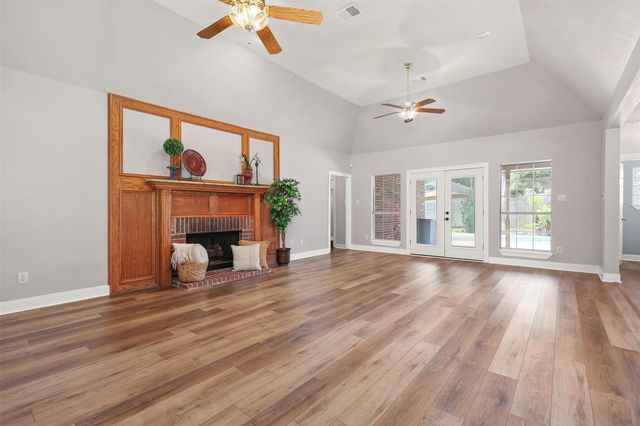 1133 Helen Drive, Deer Park, TX 77536