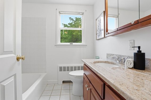 6 Hillcrest Rd, Bedford, MA 01739