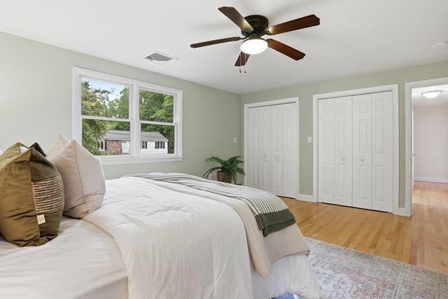 6 Hillcrest Rd, Bedford, MA 01739
