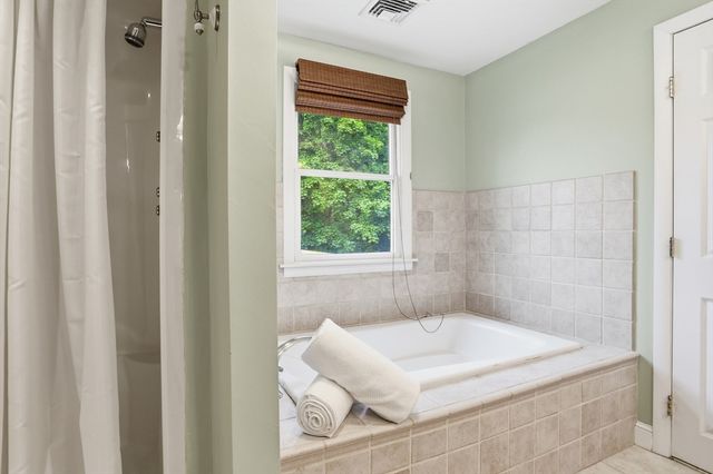 6 Hillcrest Rd, Bedford, MA 01739