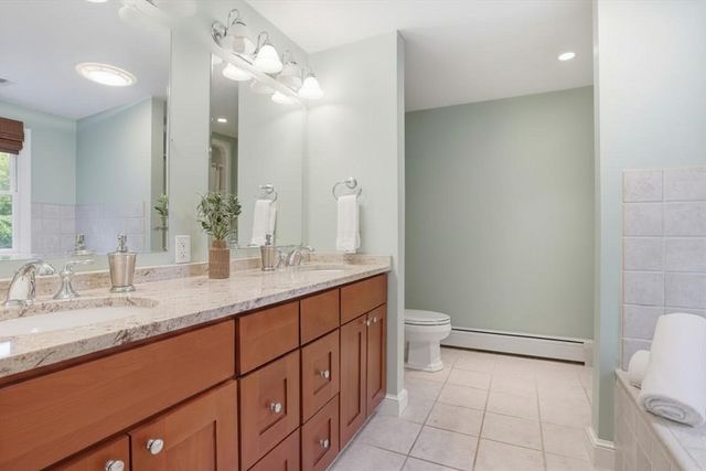 6 Hillcrest Rd, Bedford, MA 01739