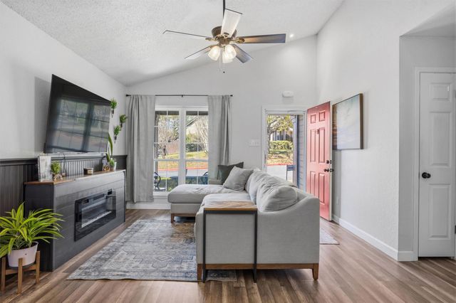 1015 E Yager LN 134, Austin, TX 78753