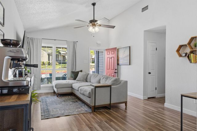 1015 E Yager LN 134, Austin, TX 78753