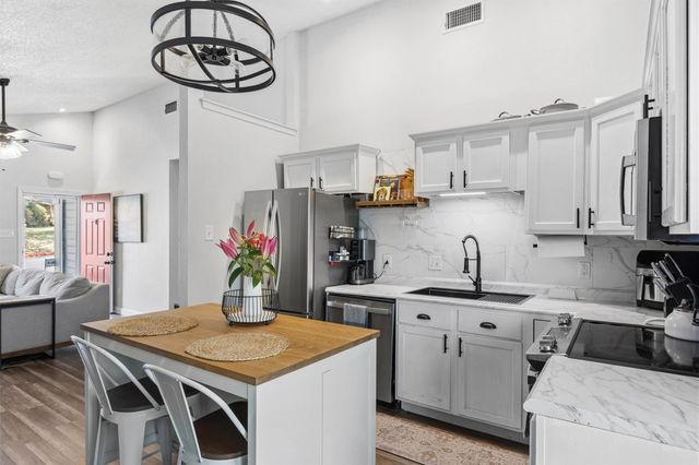 1015 E Yager LN 134, Austin, TX 78753