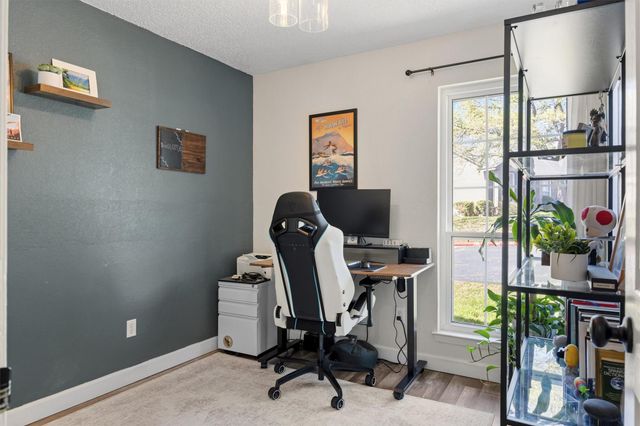 1015 E Yager LN 134, Austin, TX 78753