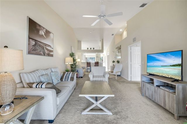 2373 Hidden Lake CT 8110, Naples, FL 34112