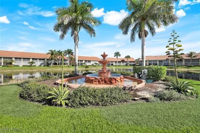 2373 Hidden Lake CT 8110, Naples, FL 34112