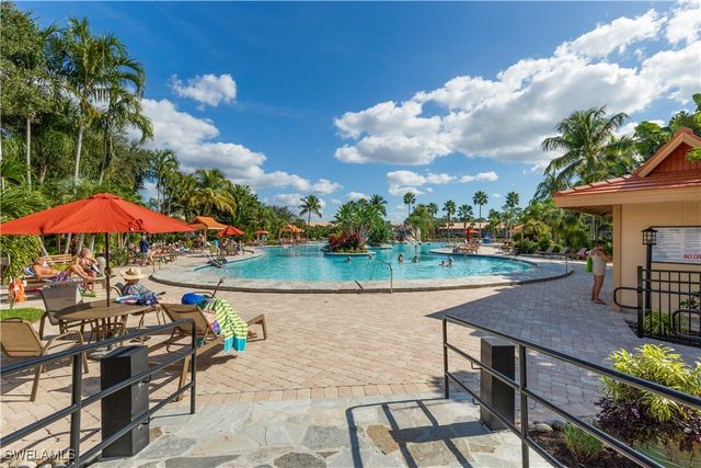 2373 Hidden Lake CT 8110, Naples, FL 34112