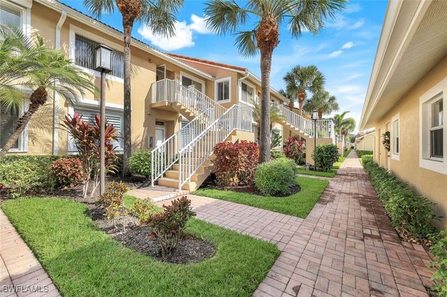 2373 Hidden Lake CT 8110, Naples, FL 34112