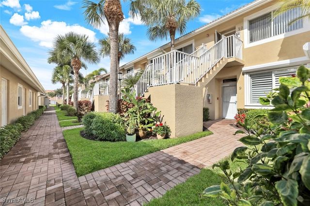 2373 Hidden Lake CT 8110, Naples, FL 34112